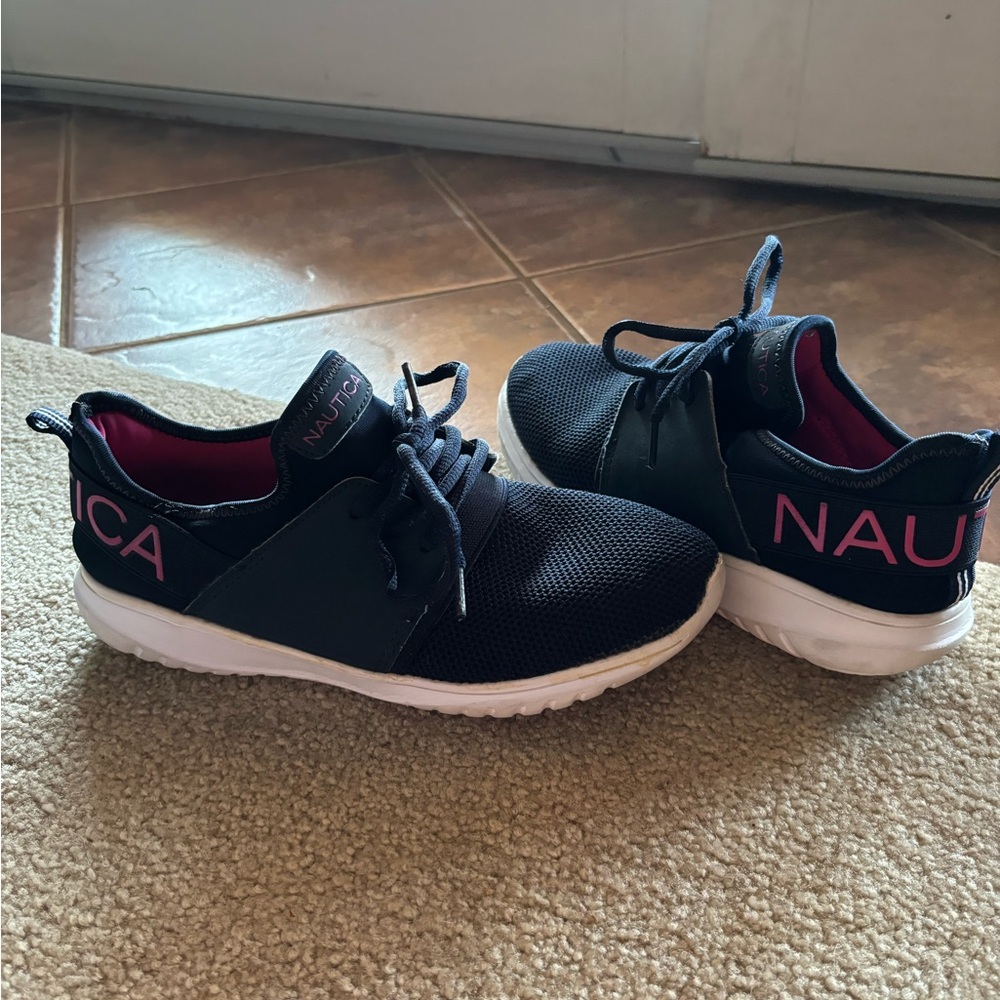 Natica Fashion Sneakers